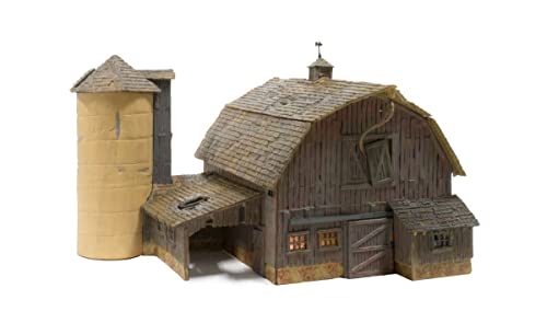 Grange HO Woodland Scenics maquette haut de gamme assemblée et patinée