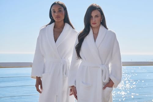 Image of Barefoot Dreams CozyChic Adult Robe