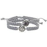Set di due braccialetti intrecciati a tema calcio, braccialetto dell'amicizia sportivo, ottimo regalo atletico, ciondolo in metallo color argento, cinturino regolabile, One Size, Metallo, Non pietra