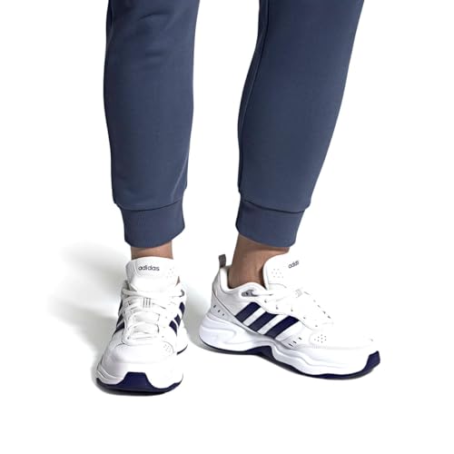 adidas adidas Herren Strutter Shoes, Cloud White / Dark Blue / Matte Silver, 44 2/3 EU - Detailansicht 2 | TV | Video | Foto