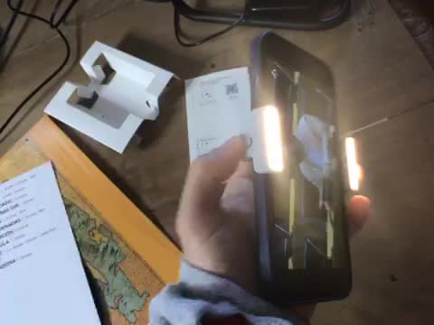 DJI OM5 補助ライト内蔵スマートフォンクランプ セット DJI OM 補助ライト内蔵スマートフォンクランプ購入 - DJI Store