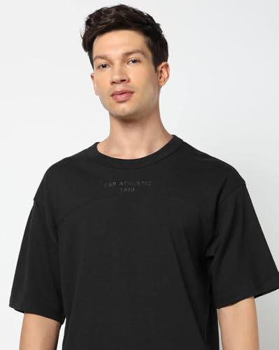 Image of Gap Men Oversize Fit Short Sleeves Crew Neck T-Shirt