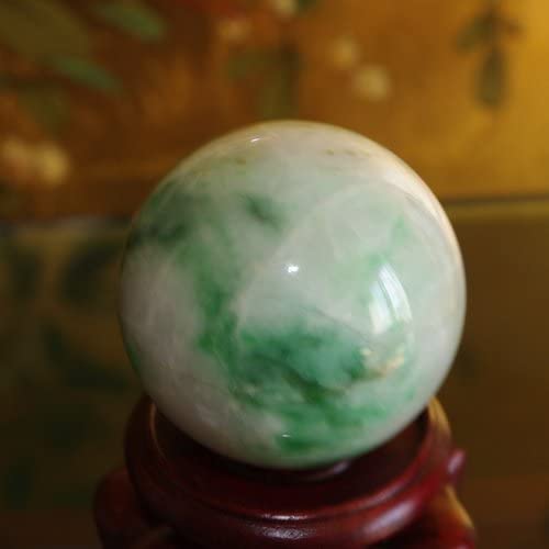 デカい❣️天然本翡翠　健康、やる気満々、濃い目満陽緑翡翠の丑牛干支　鑑定書付き デカい❣️天然本翡翠 健康、やる気満々、濃い目満陽緑翡翠の