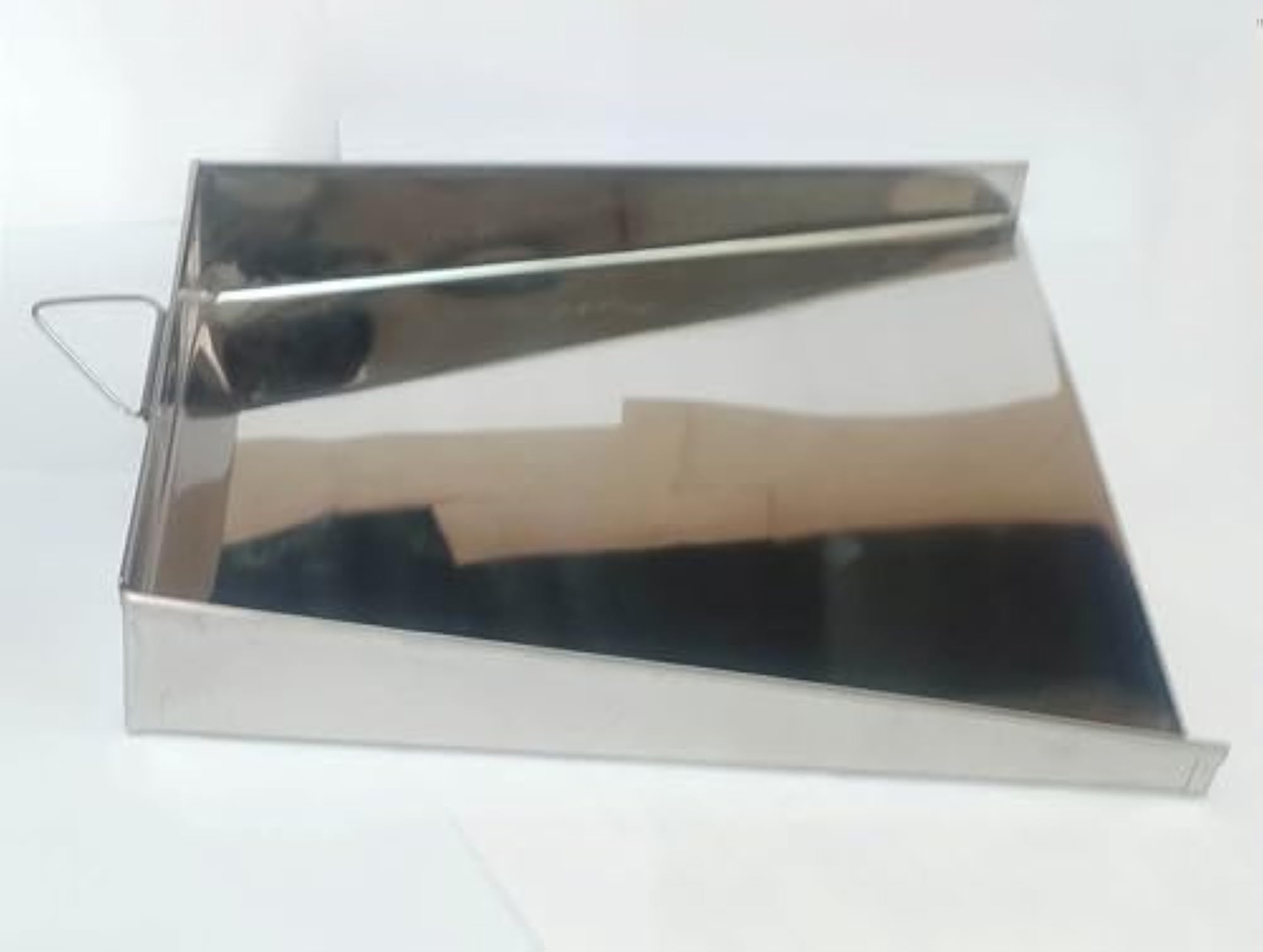 Stainless Steel Dust Pan, Standard Size for Easy Cleaning
