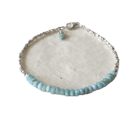 Bracelet en Larimar bleu ciel perles 4mm pour sublimer vos tenues d'été mixtes