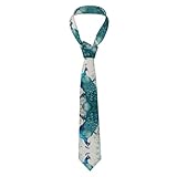 Matériau : nos cravates pour homme imprimées Habitat bleu paon sont fabriquées en tissu polyester, doux et lisse au toucher. Leurs qualités légères et respirantes s'adaptent parfaitement à l'encolure et résistent aux plis et aux déformations même après une longue utilisation.