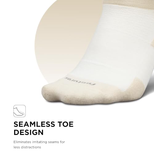 Image of Feetures High Performance Max Cushion Ankle Sock - Tab Socks for Women & Men with Heel Tab
