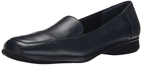 Image of Trotters Women's Jenn Loafer