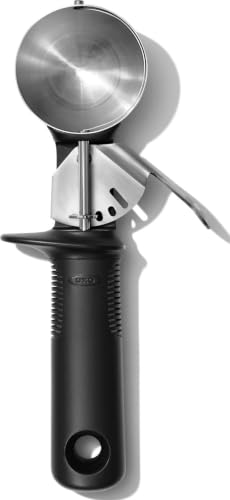 OXO Good Grips Cuillère à glace avec gâchette