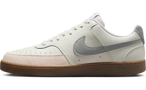 NIKE Herren Court Vision LO Sneaker, Sail Lt Smoke Grey Lt Orewood BRN White, 42 EU