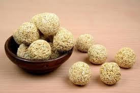 Vasudhas Authentic Rajgira Ladoo | Best Rajgira Laddo| Jaggery Laddu | Rajgeera Gud Laddu | Cholai Ladoo (Sweet & Ready to eat Food) (400gram) (B0D8765Q4M) Amazon Price History, Amazon Price Tracker