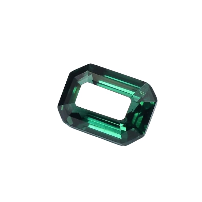 Grandidiérite naturelle d'exception 16x11mm, taille émeraude pour haute joaillerie