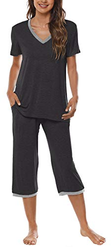 JINSHI Women's Pajamas Set Short Sleeve Top and Capri Pants Lightweight Sleepwear Comfy Pjs Lounge Set with Pockets