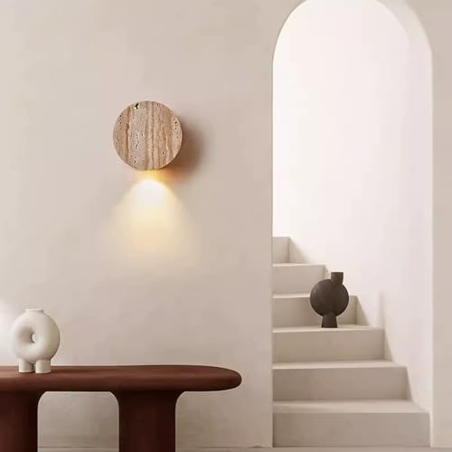 Lámpara de estilo industrial moderno para iluminar pasillos oscuros con travertino 3