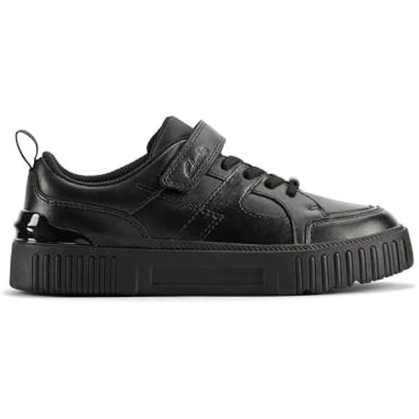 Clarks Мальчики Oslo Flare Оксфорды на плоской подошве