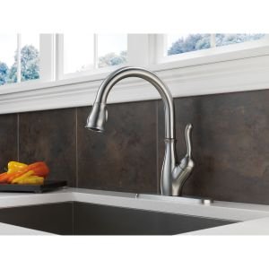 Delta Faucet Leland Pull Down Kitchen Faucet #TOP3