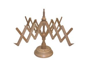 NirvanaNirvana Needle Arts Twister Tabletop Yarn Swift - Limited Edition Beech Wood