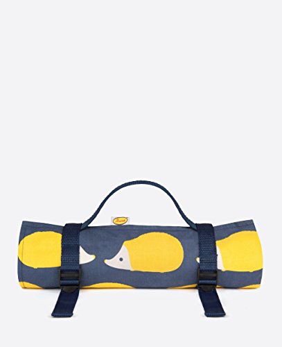 Preisvergleich Produktbild Anorak Kissing Hedgehogs Picnic Blanket
