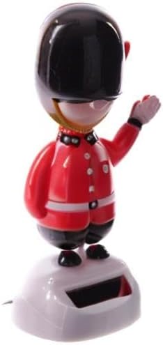 Puckator Novelty London Guardsman Solar Pal - Home Office Table Desk Dashboard Car Decor Decoration - Gift Ideas - Gifts For Teenage Old Boy Girl Dad Mums - Powered KIds Toys Toy Figure Figures