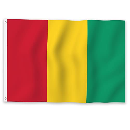 Drapeau Guinée 1,8x3m indéchirable avec œillets pour stopper l'effilochage dehors