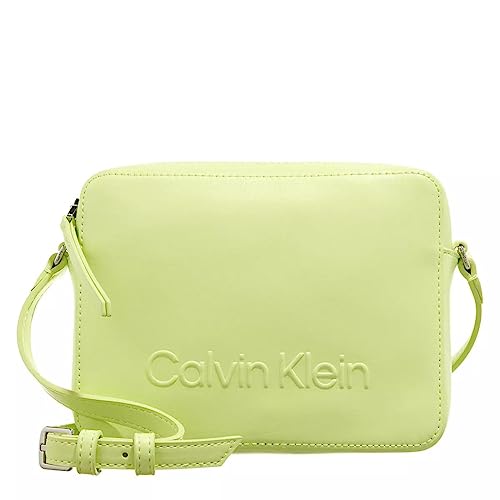 Sac bandoulière Calvin Klein K60K610439 finitions luxe