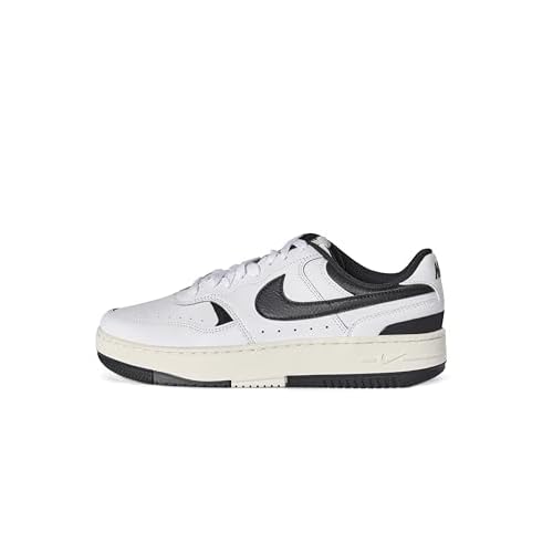 Nike Women’s Gamma Force Shoes