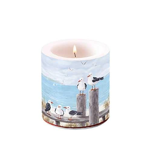 Kerze Sommer Möwen am Ufer als Tischdeko. Motivkerze rund klein für den gedeckten Tisch Ø7,5 x 9cm
