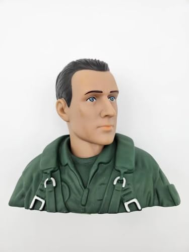 Generic 1/4 Pilot Figures Hand Painted for RC Airplanes Model Plane Aircraft Warbird Sport Jet Car Boat Drone Toy Driver