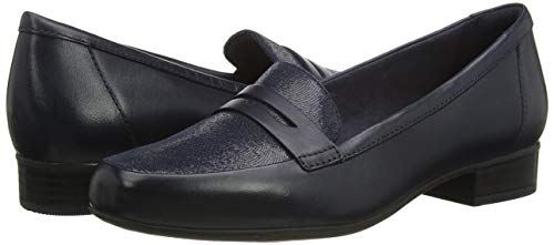 Image of Clarks Womens 26153195 Burgundy Loafer