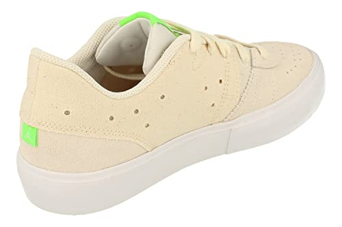 Women's Jordan Jordan Series .05 White/Green Strike-Iris Whisper (DM3383 103) - 7