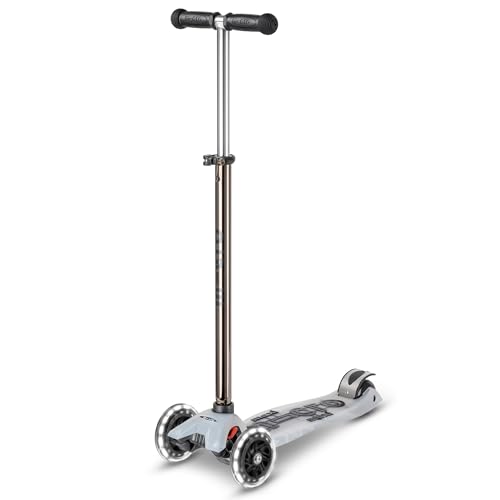 MICRO - L'originale: rappresentati in oltre 80 paesi dal 1996, siamo a favore del futuro della mobilità sicura e pionieristica per grandi e piccini. Micro, l'inventore del kickboard. La resistenza contraddistingue i nostri prodotti.