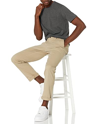 Image of Amazon Essentials Men's Short-Sleeve Crewneck Pocket T-Shirts