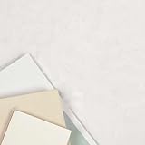 【Qualité et durabilité】Fait de polyester de qualité, ce tapis est conçu pour durer tout en restant doux. Même si les dimensions ne sont pas spécifiées, il est fait pour offrir chaleur et confort, créant un espace agréable pendant les mois froids. Son look en fausse fourrure assure luxe et sophistication partout où il est posé.