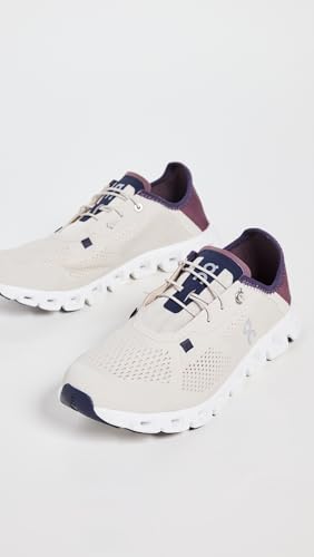 Image of On Women's Cloud 5 Sneakers