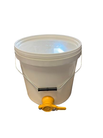 Apistore Secchiello Rotondo Conico in plastica per Alimenti - 19 l - 25 kg mielє con Rubinetto - Manico in Ferro