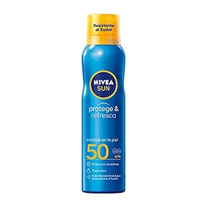 NIVEA SUN Protege & Refresca Spray Bruma Solar FP50 (1 x 200 ml), protector solar en spray transparente, bruma…