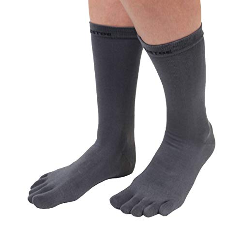 TOETOE - Essential Men Plain High-Crew Cotton Toe Sock3