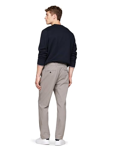 Image of Tommy Hilfiger Men's Casual Moisture Wicking Wrinkle Resistant Stretch Performance Pants in Straight Fit