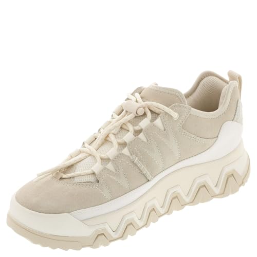 UGG Women's Captrail Low Sneaker4