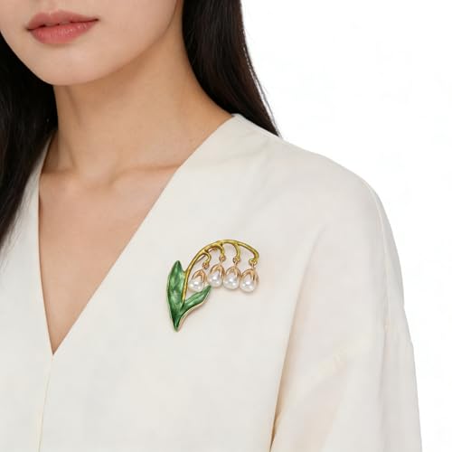 Image of Rhinestone Flower Brooch 18K Gold Plated Flower Floral Brooch Elegant Pearl Lapel Pin Costume Jewelry Thanksgiving Day Birthday Wedding Gifts for Mom Wife