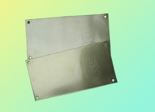 Machine d'exposition aux UV pour insoler une plaque en polymère de tampographie