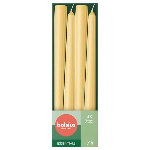 Bolsius Velas lisas de punta – Beige – 4 unidades en caja de cartón – Velas decorativas para el hogar – Tiempo de combustión 7 horas – sin perfume – 50% natural – sin aceite de palma – 24,5 cm