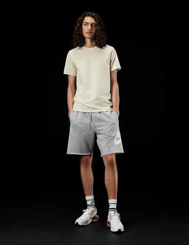 Image of Nike Men's Sportswear Club T-Shirt