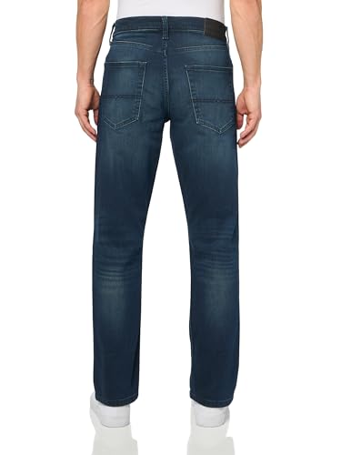 Lucky Brand Men's 410 Athletic Straight2