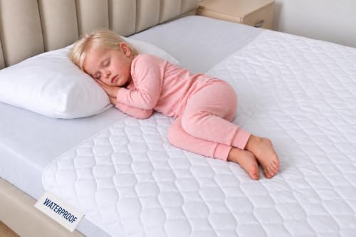 Lynmark® Toddler Potty Training Bed Pads - Double, 1 Pk White 53x33