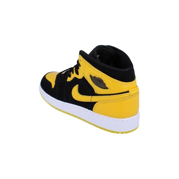 AIR JORDAN 1 MID (GS) "STARFISH/BLACK-WHITE-SAIL" - Image 3