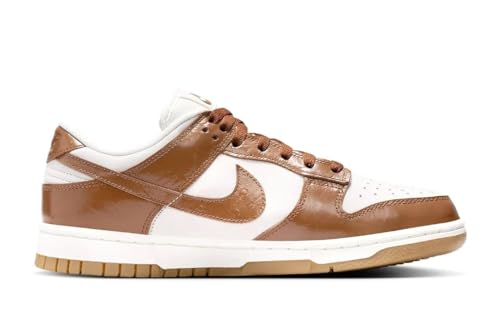 Nike Women's W Dunk Low Lx Sneaker2