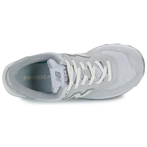 Image of New Balance Womens 520 V8