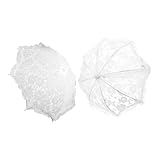 Dentelle fine et travaillée : la délicatesse de la dentelle l’atmosphère romantique des mariages, témoignant du souci du détail de la mariée. accessoires de parasol brodés, photo de parasol de mariée