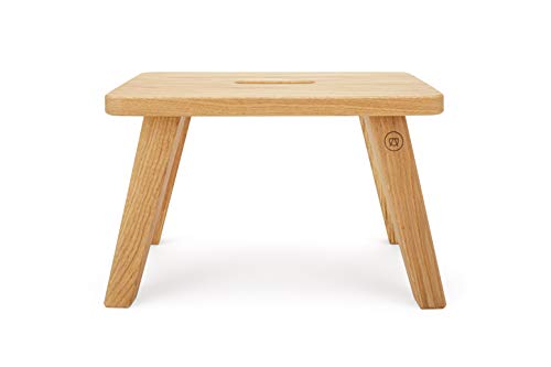 Anton Doll Holzmanufaktur, Fußschemel Emil ®, Naturprodukt 100%, handgefertigter Hochwertiger Hocker aus massiver Eiche - Eichenholz (Eiche Honigoptik) Cover